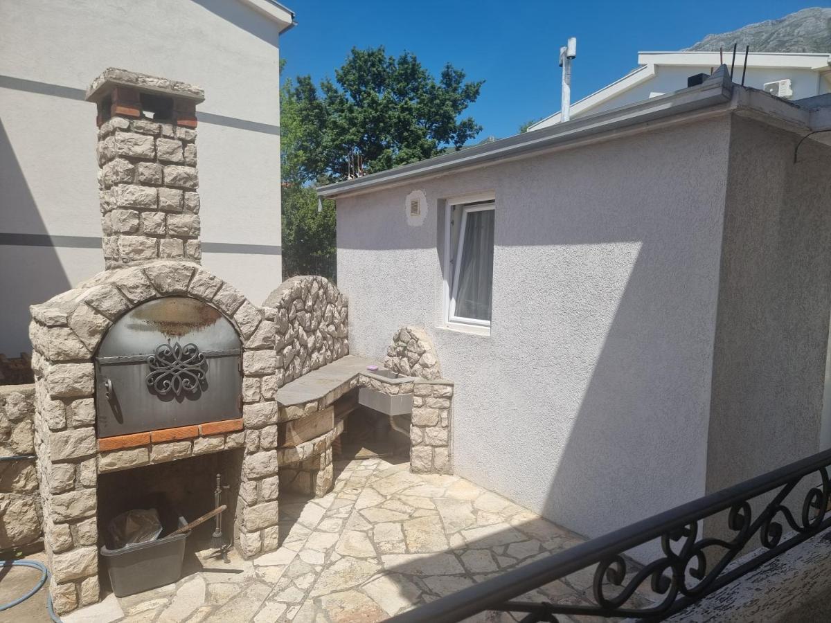 Apartmani Mina Bar Bagian luar foto