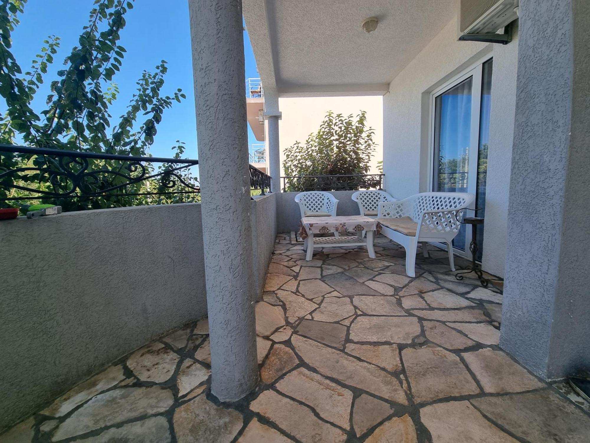 Apartmani Mina Bar Bagian luar foto