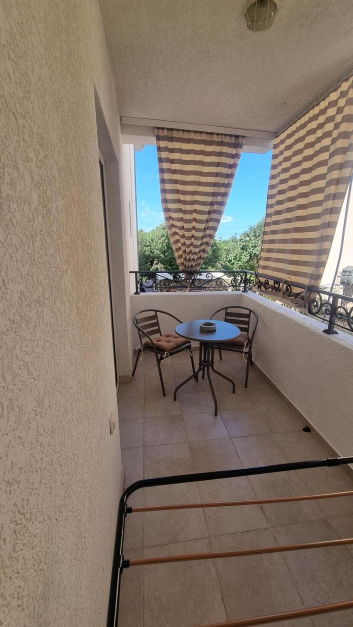 Apartmani Mina Bar Bagian luar foto