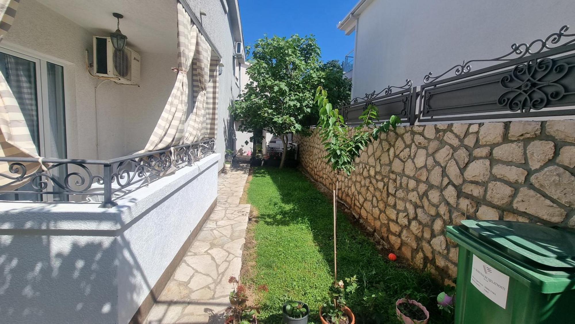 Apartmani Mina Bar Bagian luar foto